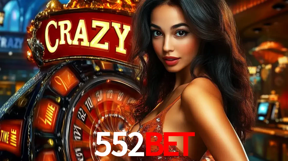 Mulher glamourosa olhando para a câmera com a roda vermelha do Crazy Time ao fundo em um ambiente de cassino, destacando a emoção dos jogos ao vivo no 552bet.